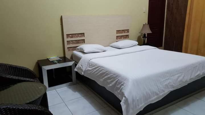 Hotel Syariah Grand Jamee Sunggal Экстерьер фото